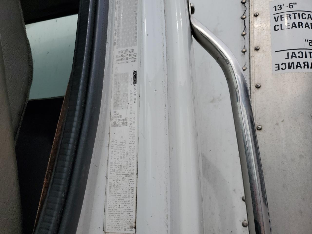 FREIGHTLINER M2 106 MED 2016 — 11