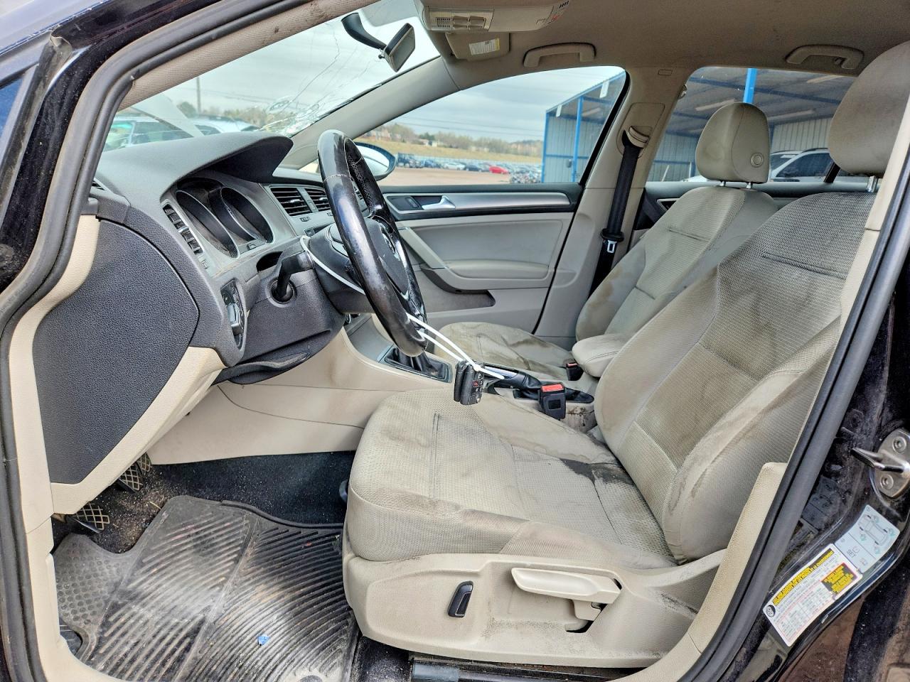 VOLKSWAGEN GOLF 2017 — 8