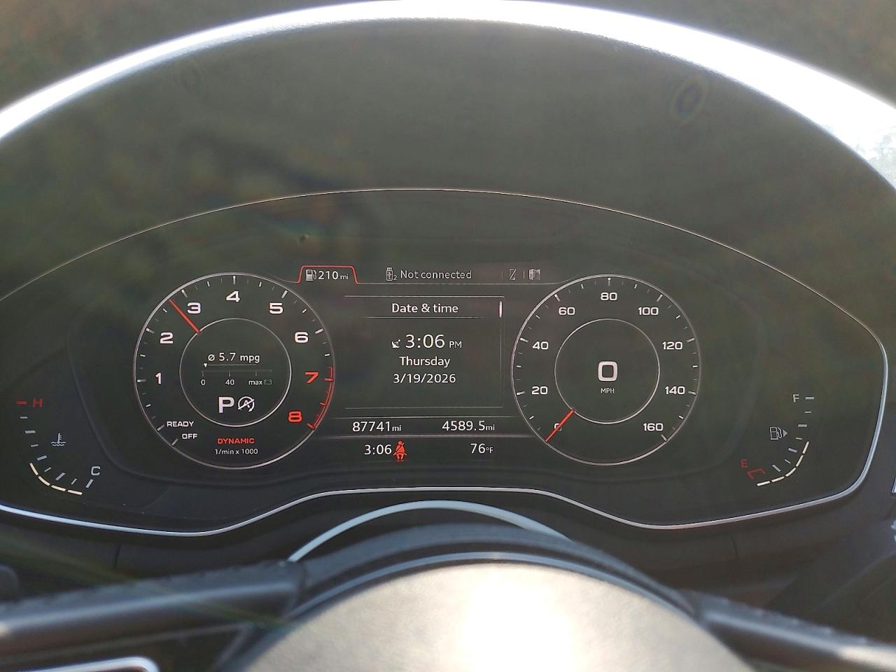 AUDI A4 2018 — 10