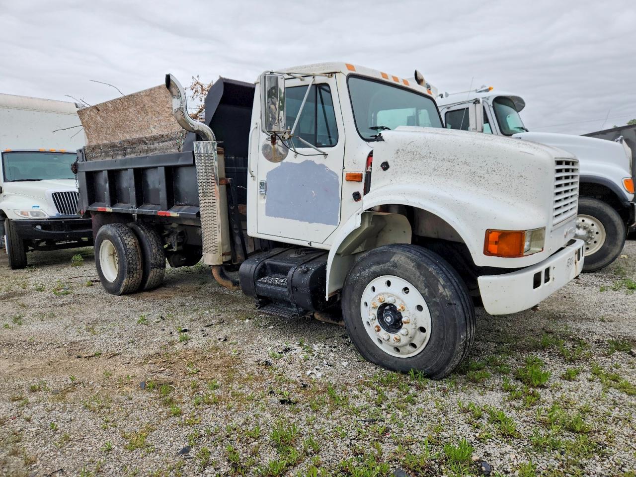 INTERNATIONAL 4700 1993 — 2