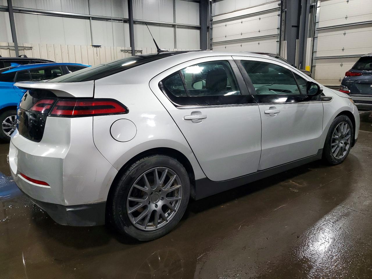 CHEVROLET VOLT 2011 — 4