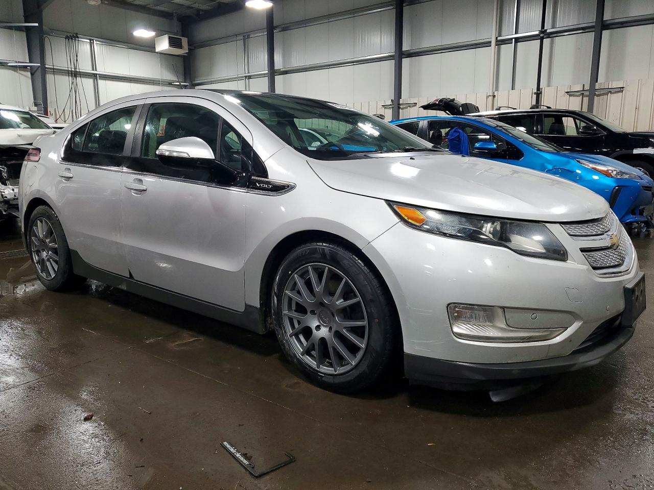 CHEVROLET VOLT 2011 — 5