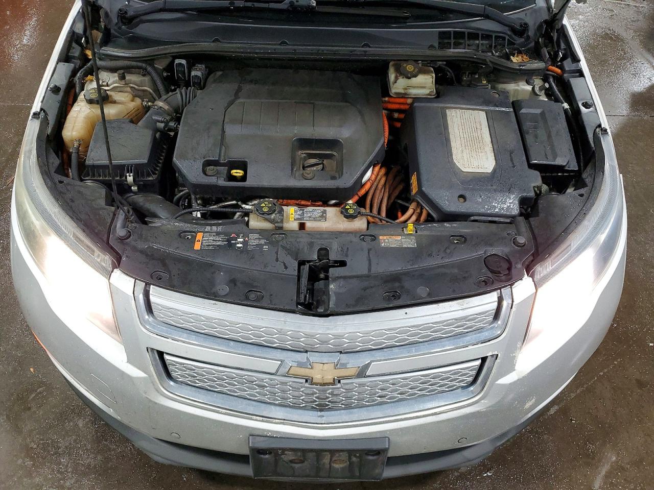 CHEVROLET VOLT 2011 — 12