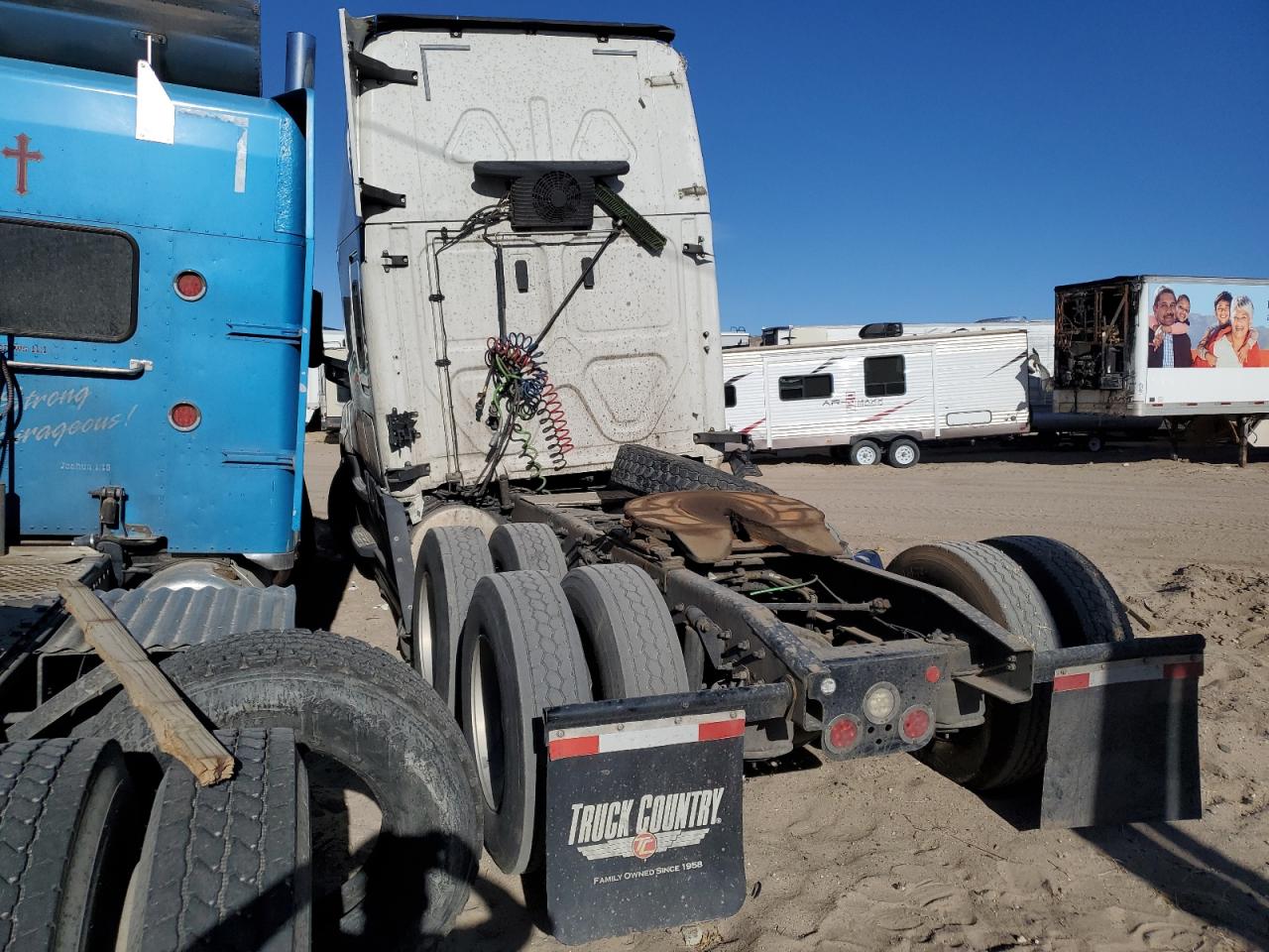 FREIGHTLINER CASCADIA 126 2020 — 4