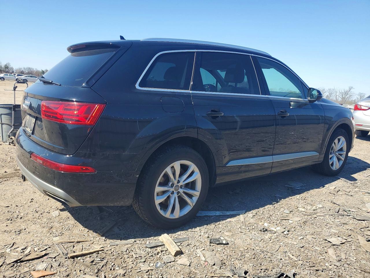 AUDI Q7 2019 — 4