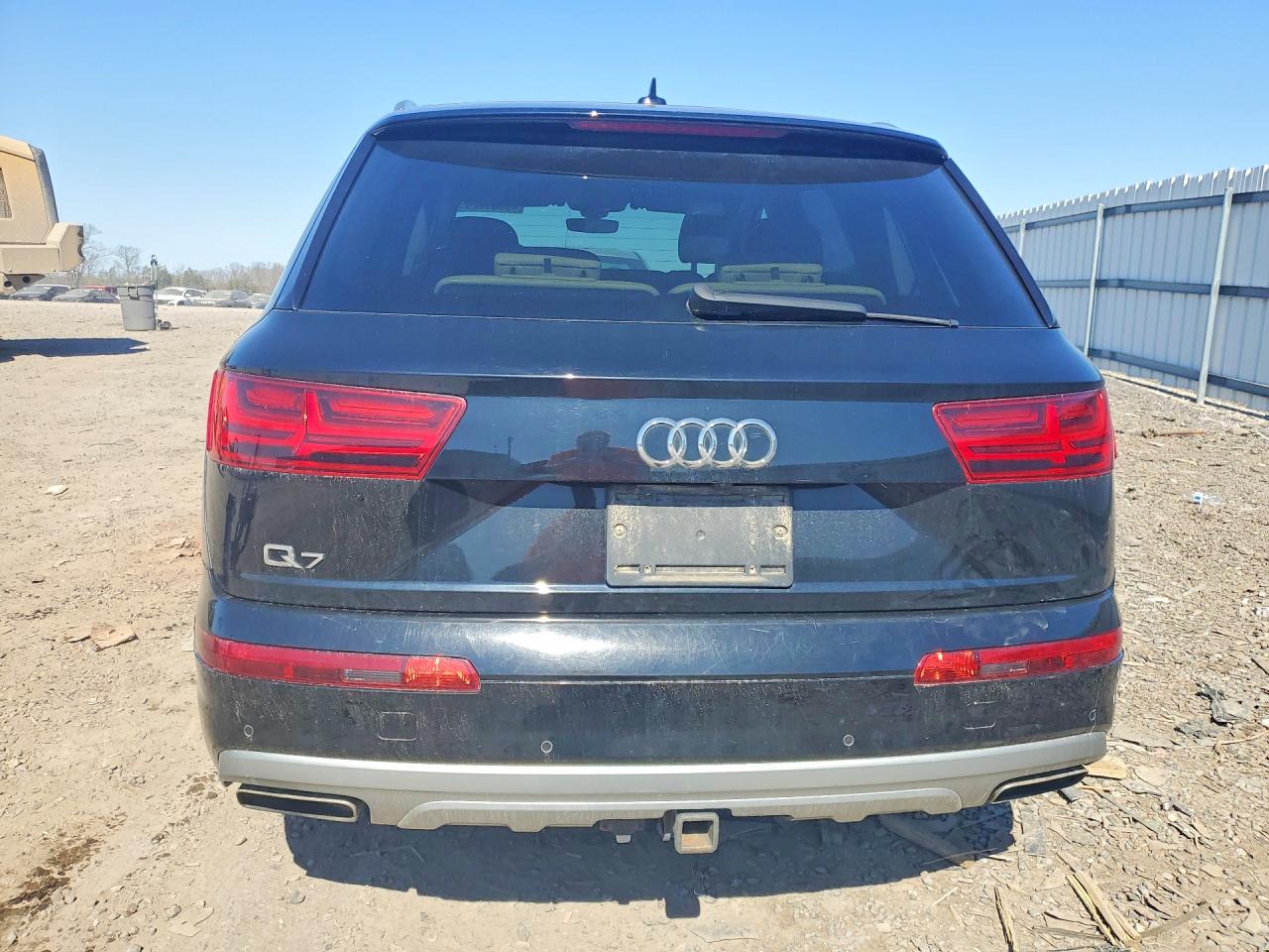 AUDI Q7 2019 — 7