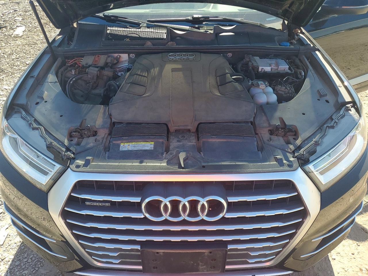 AUDI Q7 2019 — 13