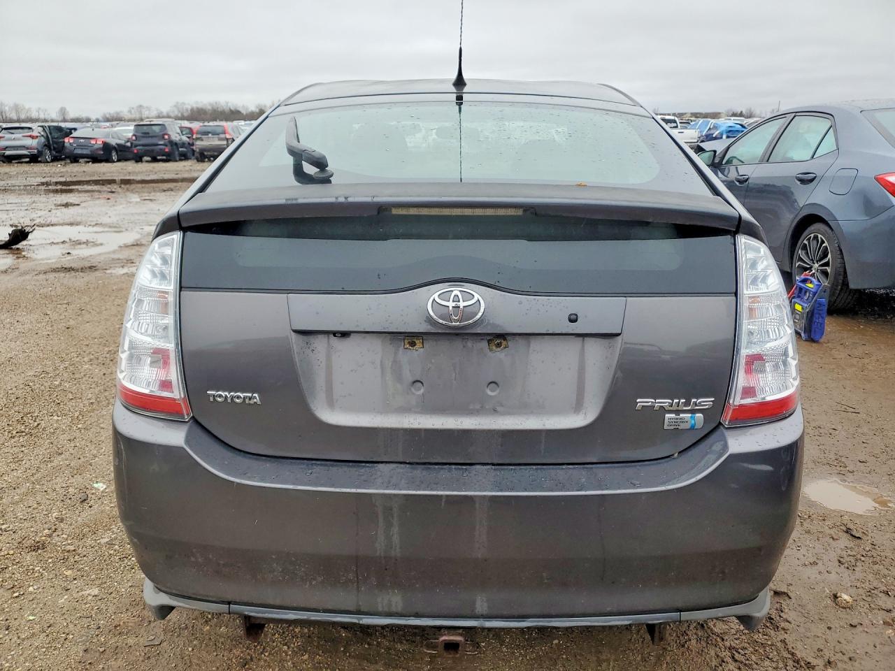 TOYT PRIUS 2006 — 7