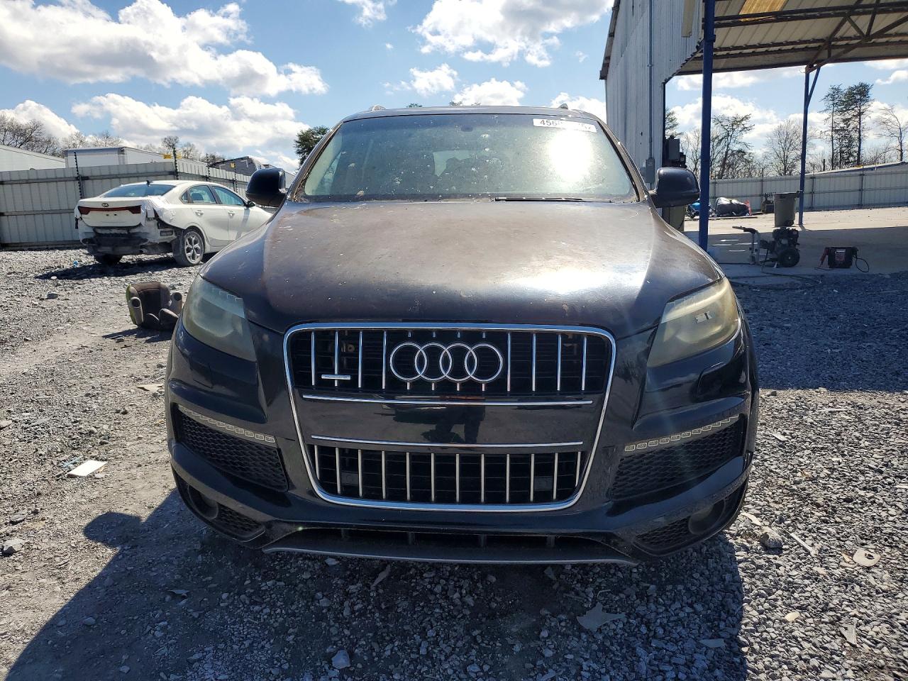 AUDI Q7 2011 — 6