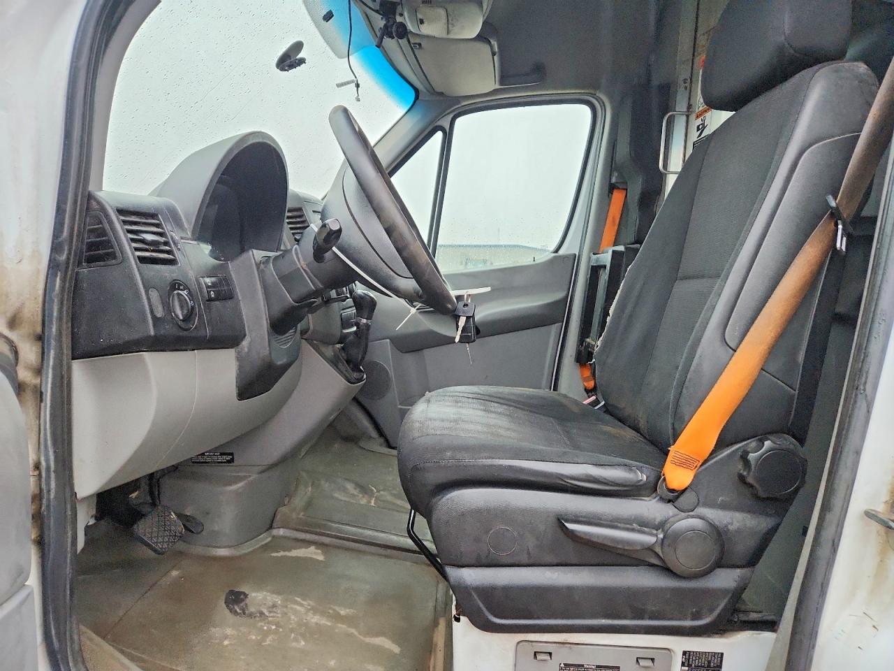 MERCEDES BENZ SPRINTER 2014 — 8