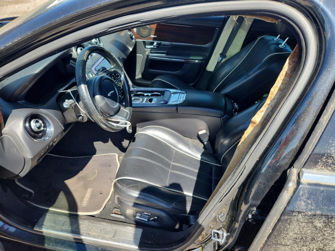JAGUAR XJL 2011 — 8