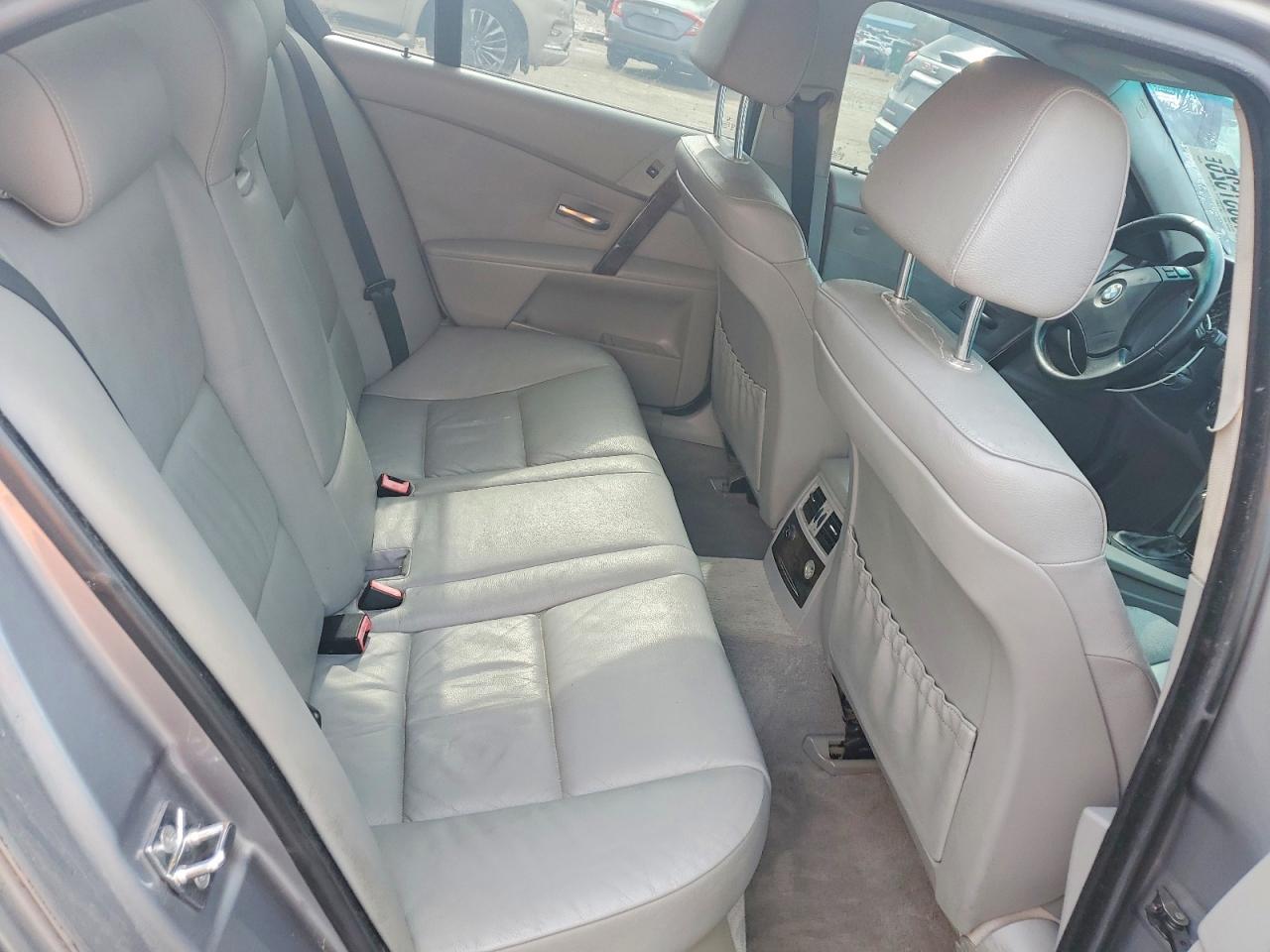 BMW 530 2006 — 11