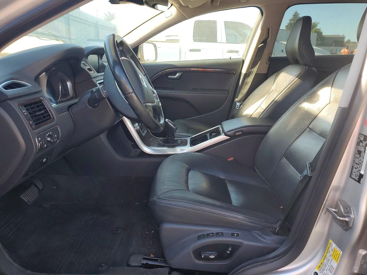 VOLVO XC70 2016 — 7