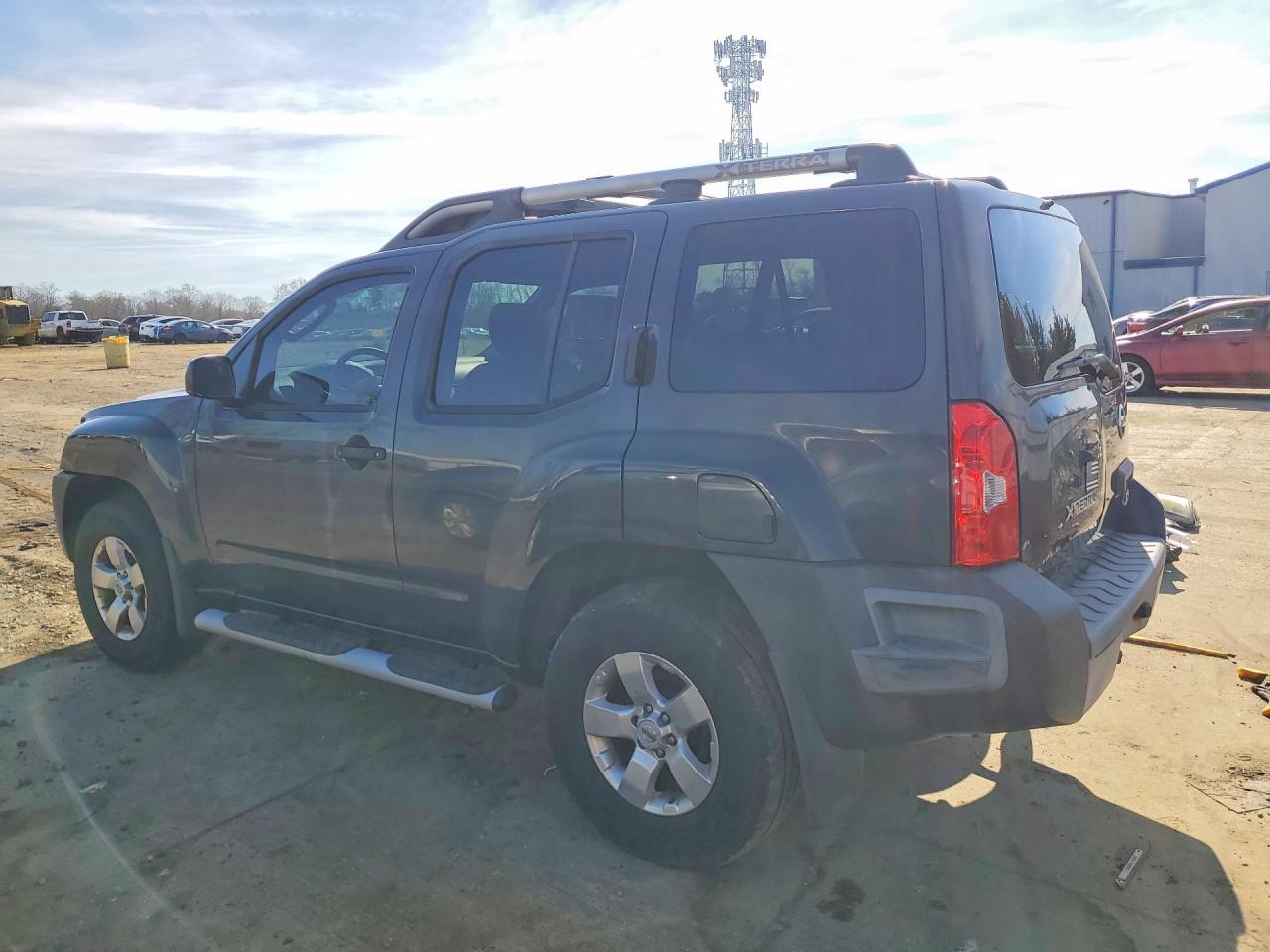 NISSAN XTERRA 2010 — 3