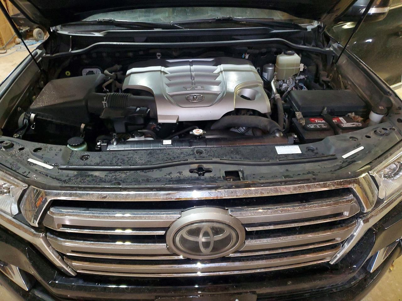 TOYOTA LAND CRUISER 2019 — 13