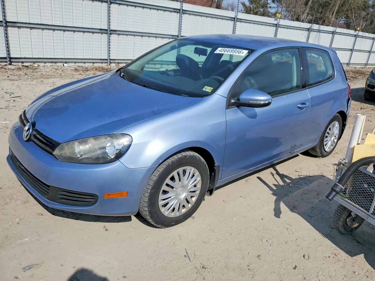 VOLKSWAGEN GOLF 2012 — 2