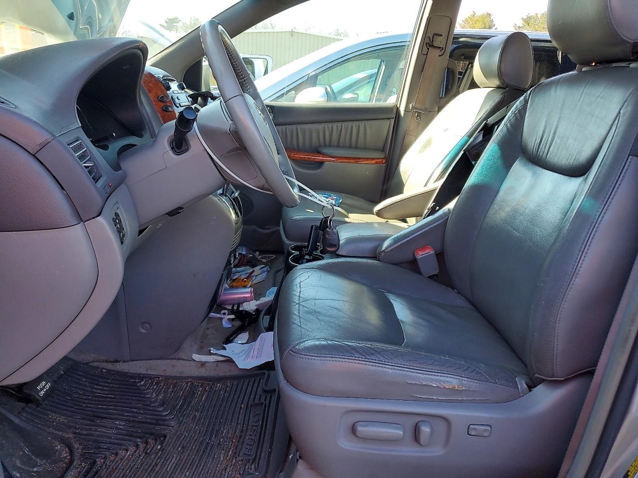 TOYOTA SIENNA 2006 — 8