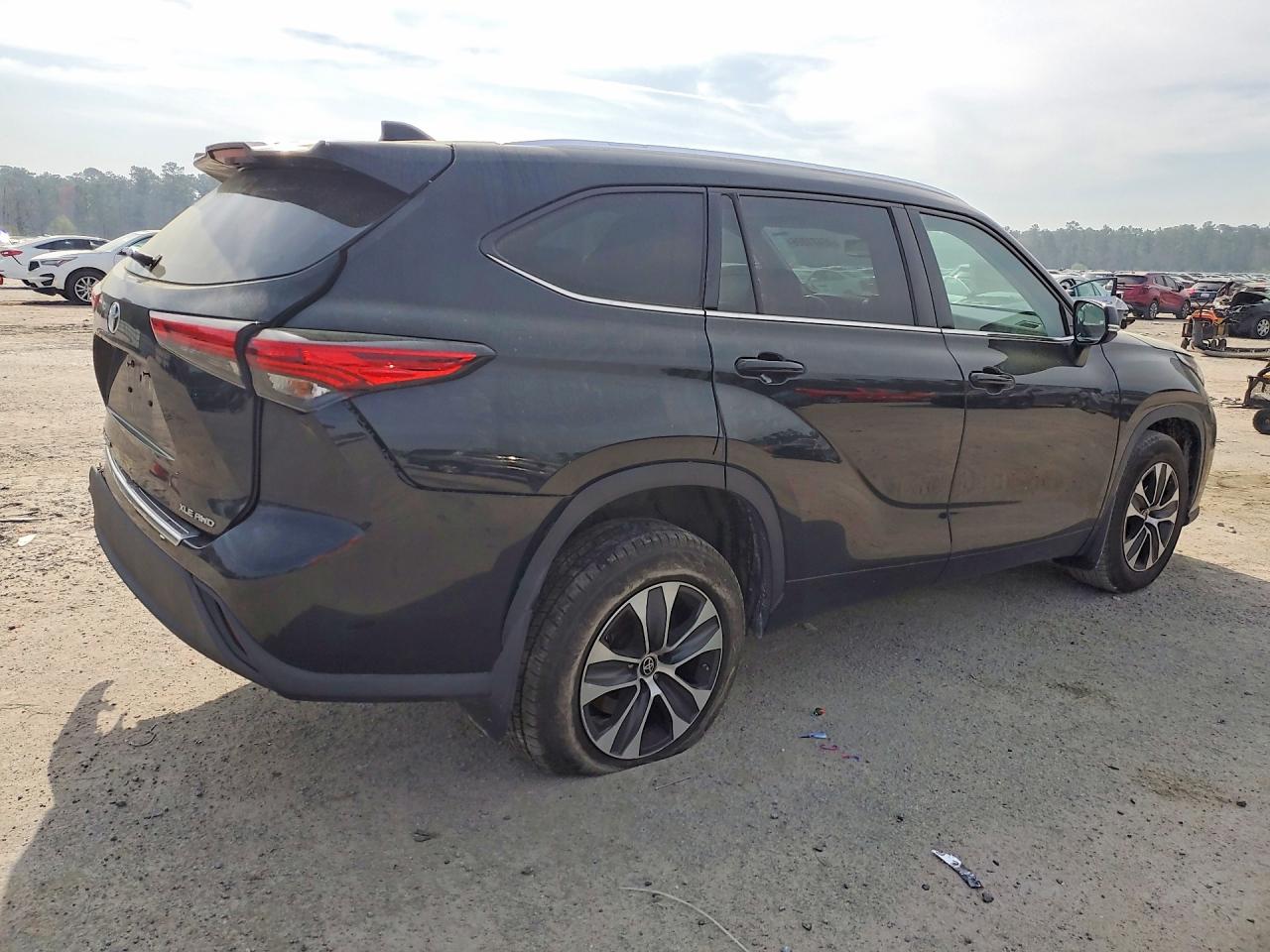 TOYOTA HIGHLANDER 2020 — 4