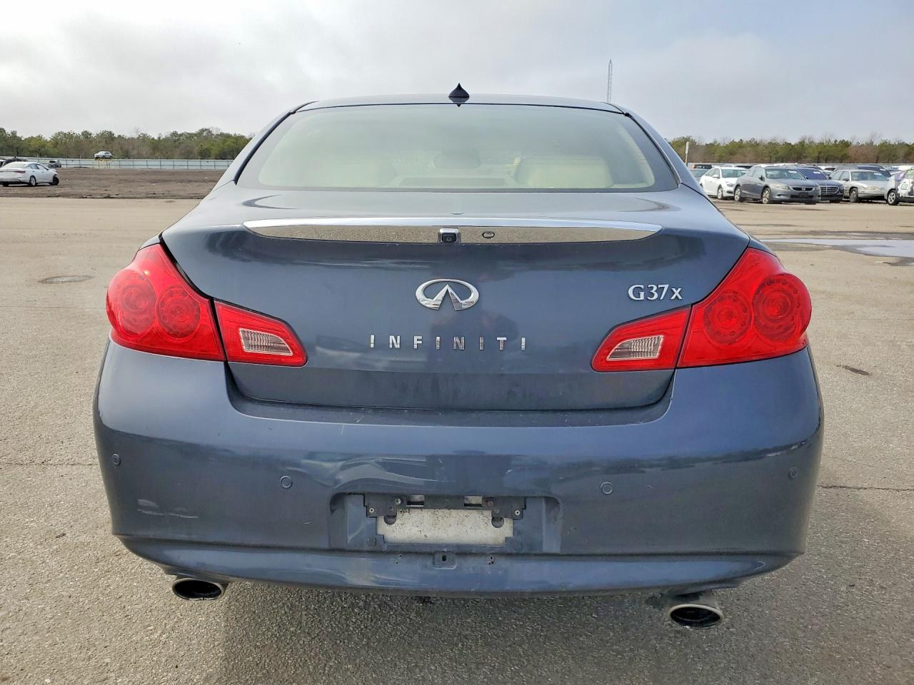 INFINITI G37 2012 — 7