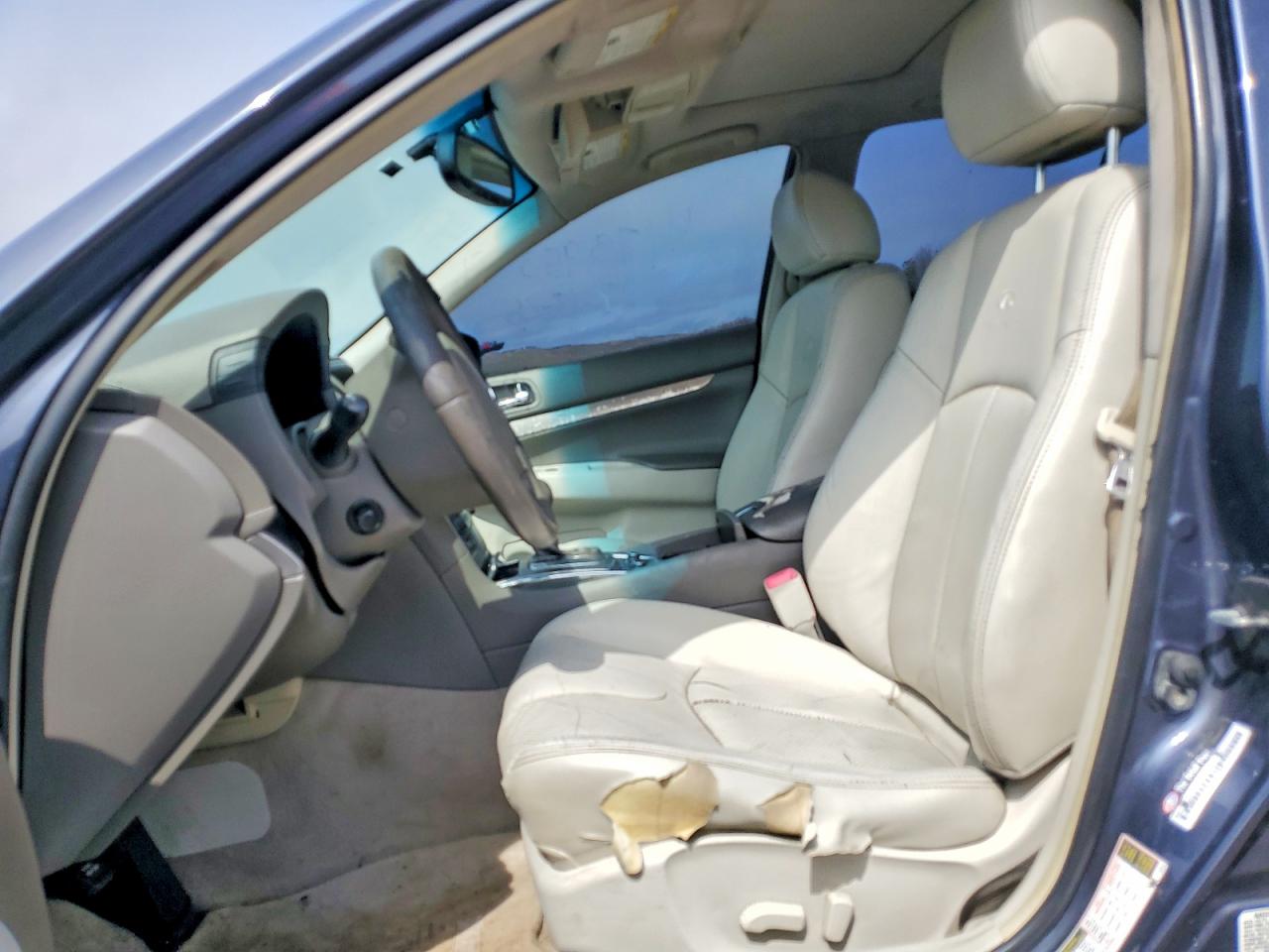 INFINITI G37 2012 — 8