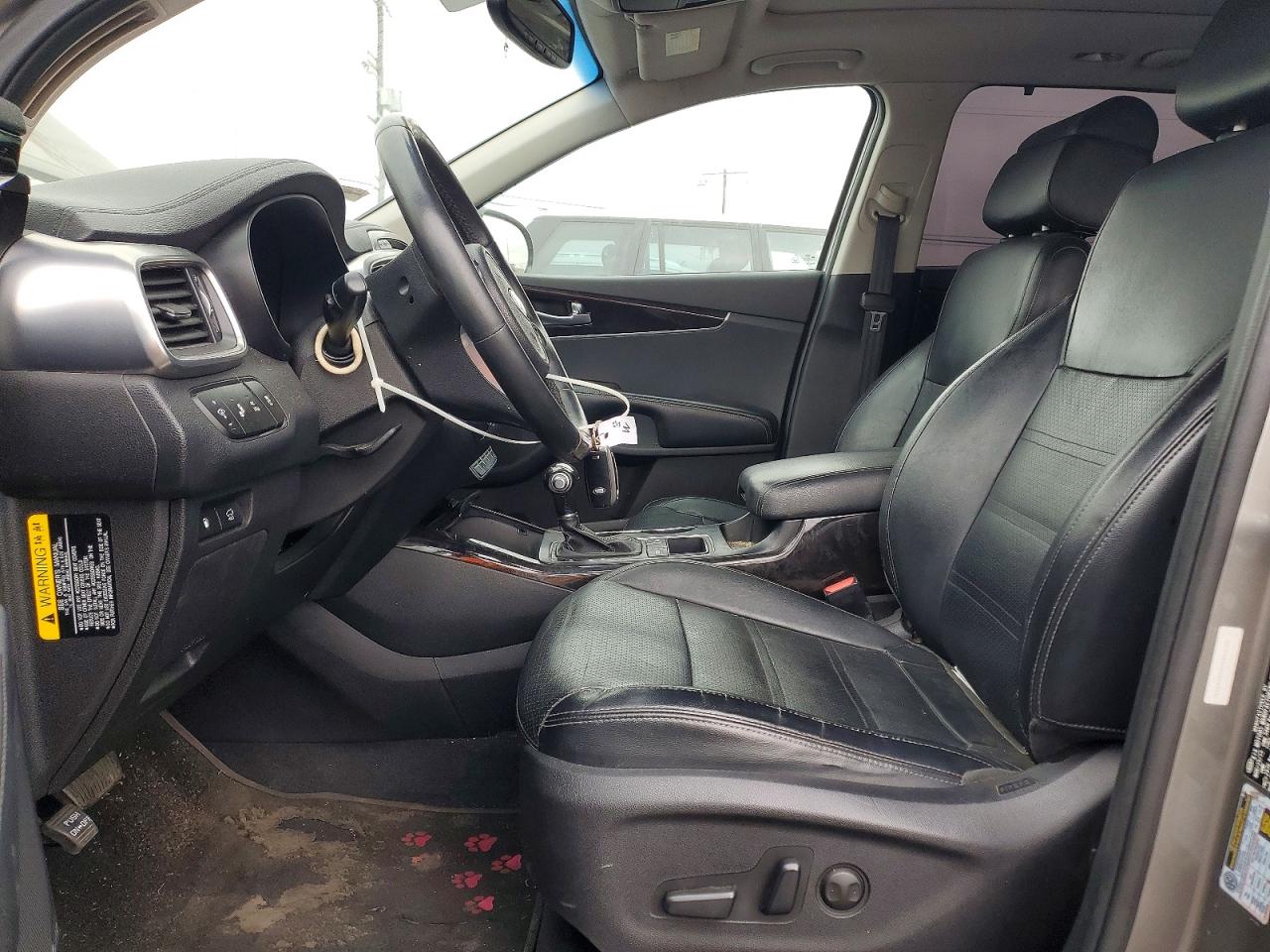 KIA SORENTO 2016 — 8
