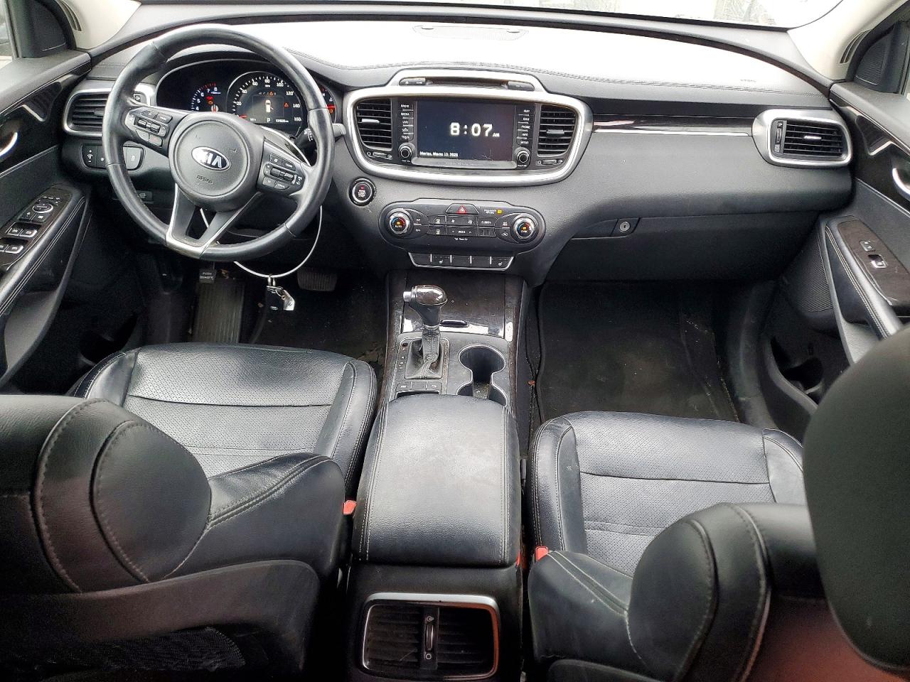 KIA SORENTO 2016 — 9
