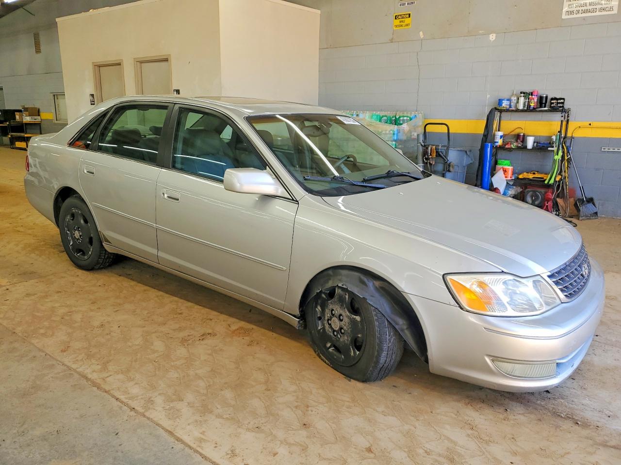 TOYOTA AVALON 2003 — 5