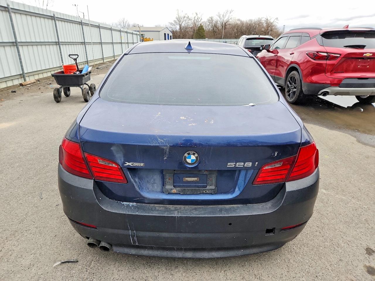 BMW 5 SERIES 2013 — 7