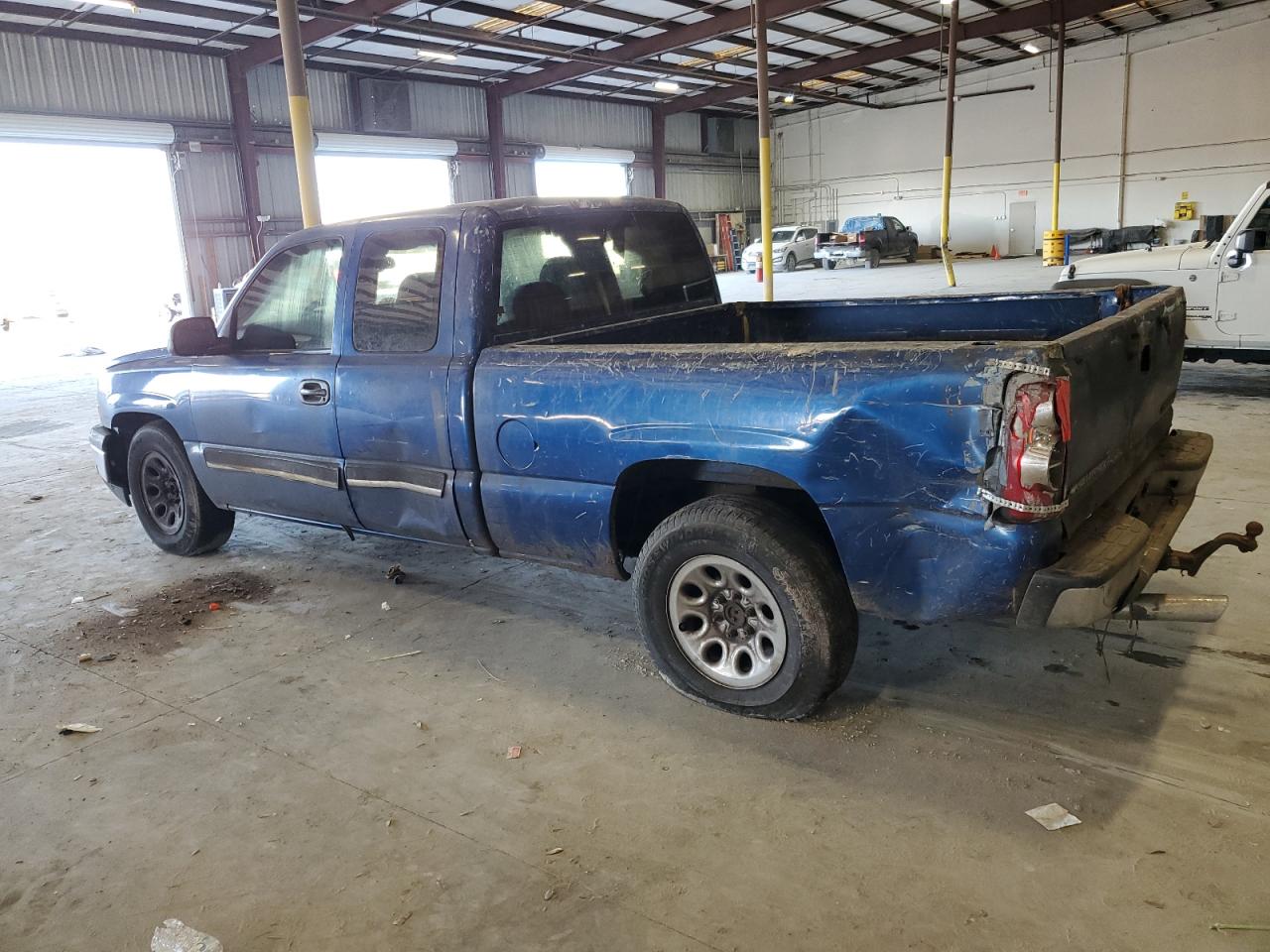 CHEVROLET SILVERADO 2003 — 3