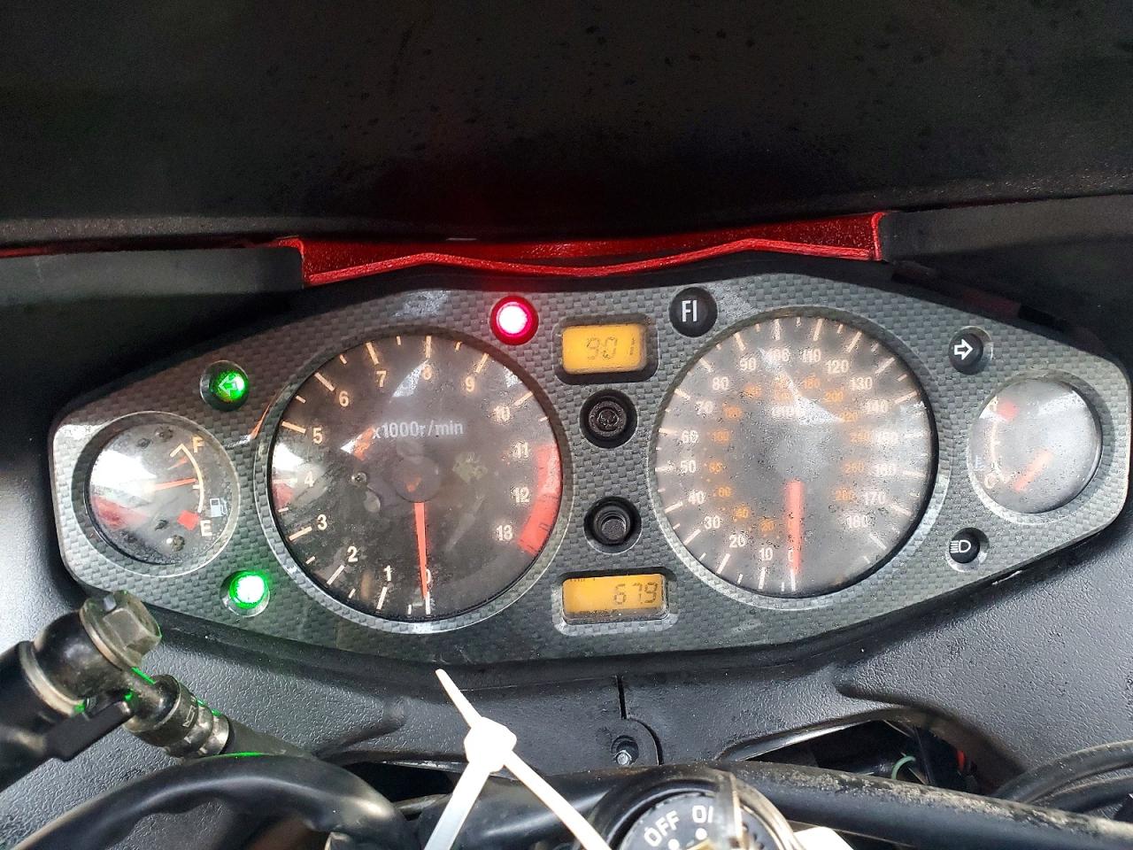 SUZUKI GSX1300 2006 — 8