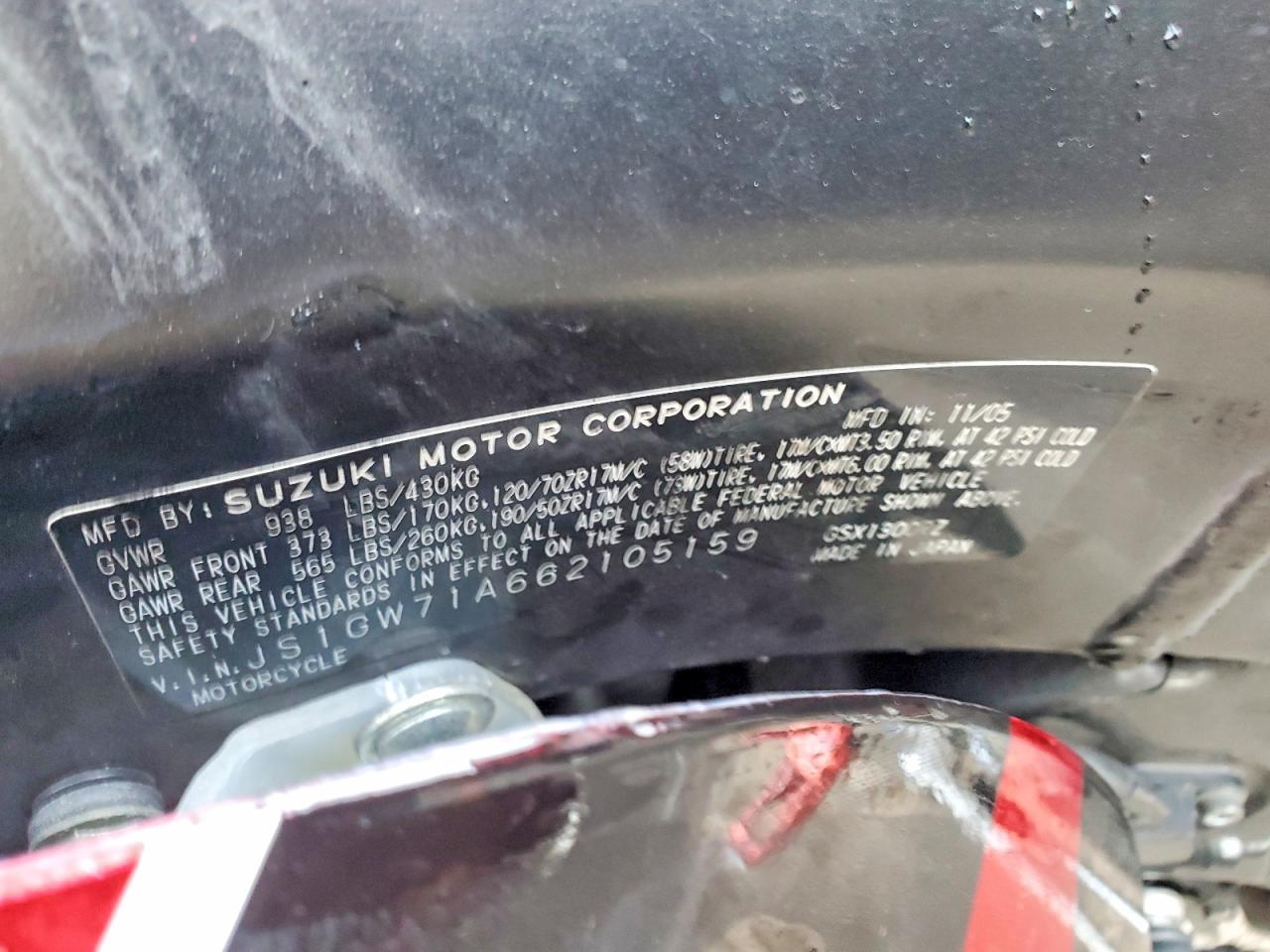 SUZUKI GSX1300 2006 — 10