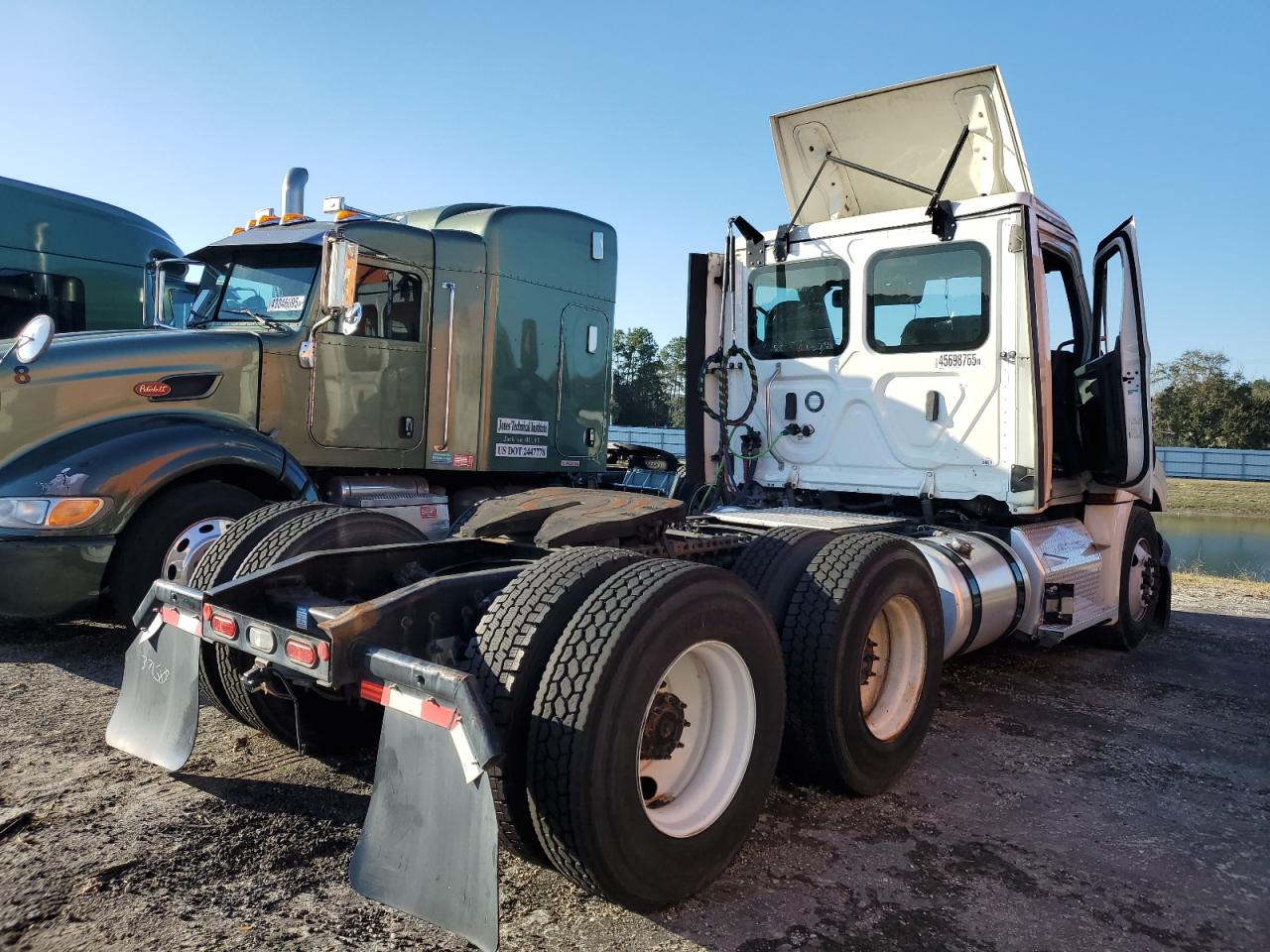 FREIGHTLINER CASCADIA 1 2021 — 5