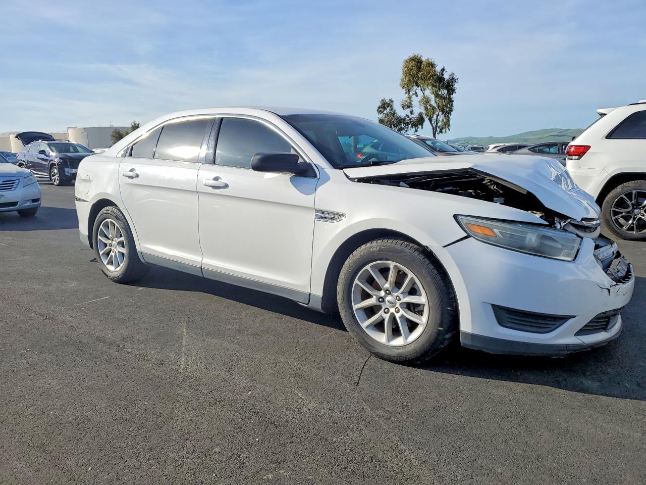 2013 FORD TAURUS SE