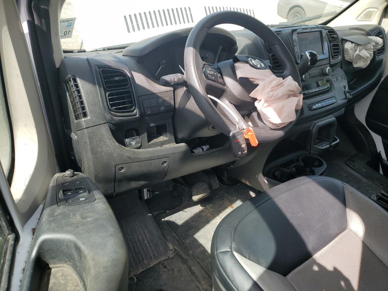 RAM PROMASTER 2500 2022 — 9