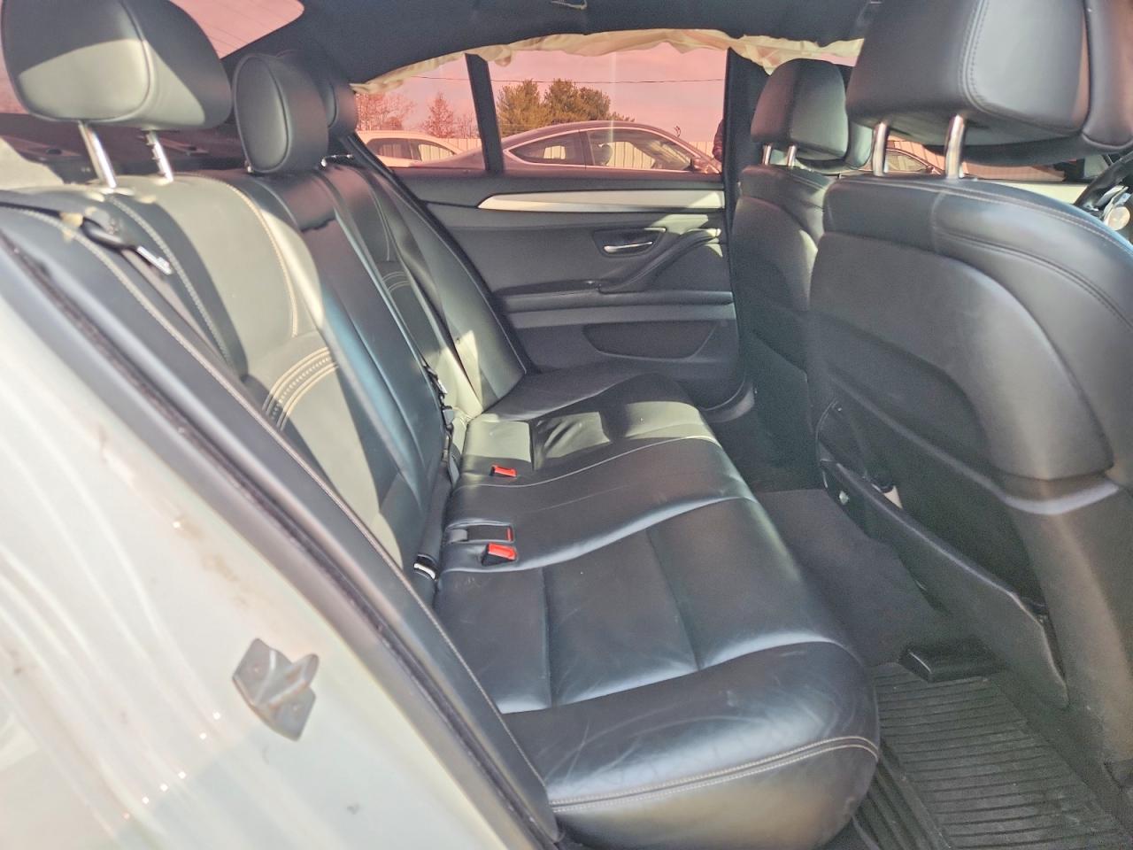 BMW 550 2016 — 11