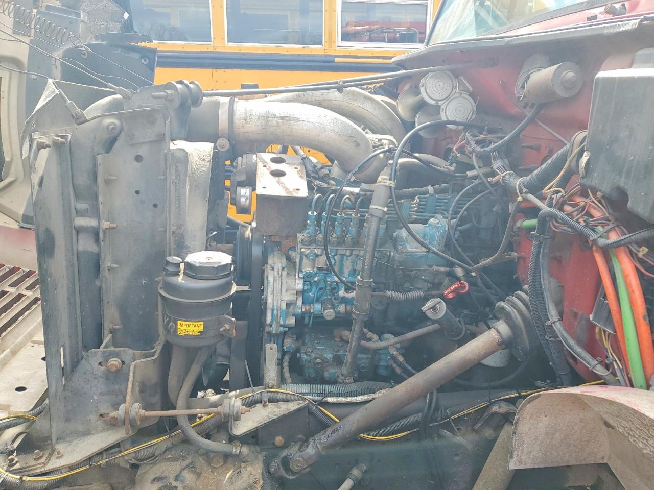 INTERNATIONAL 4900 1996 — 8