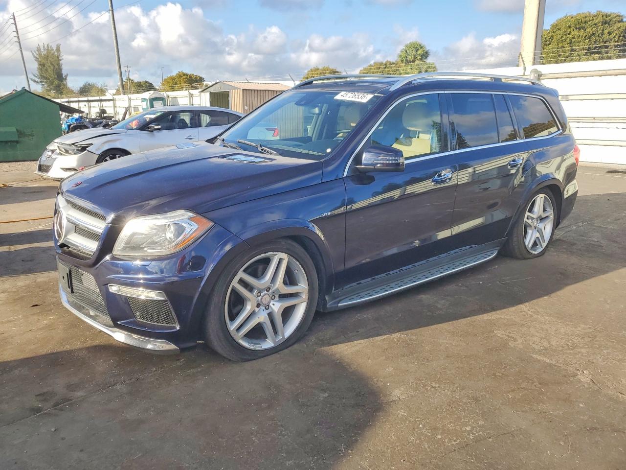 MERCEDES-BENZ GL 2015 — 2