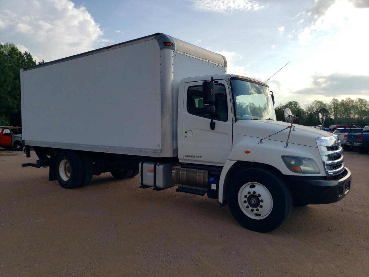 HINO 258/268 2015 — 5