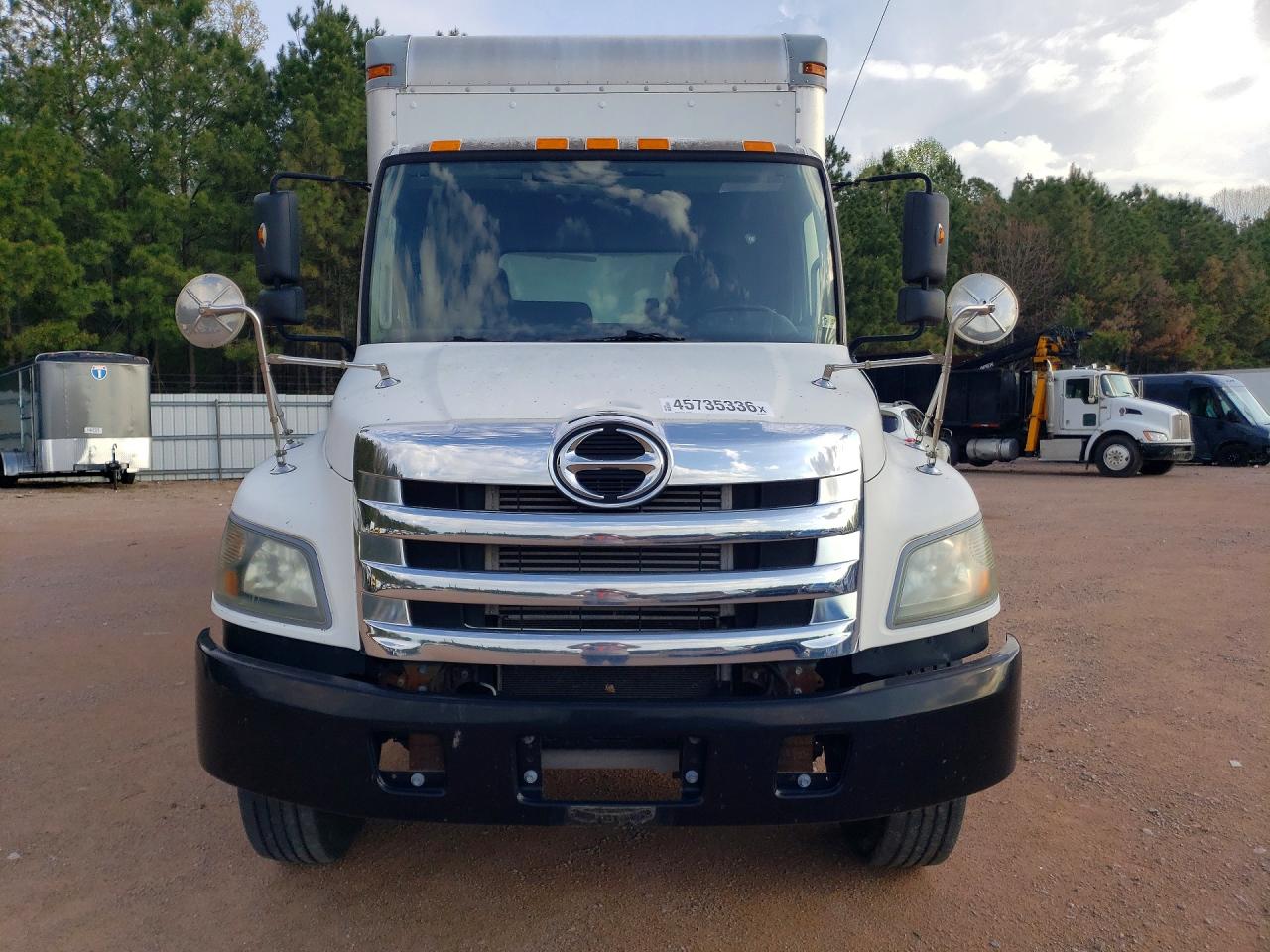 HINO 258/268 2015 — 6