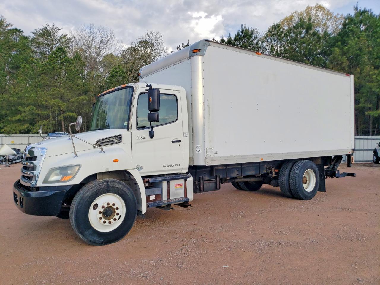 HINO 258/268 2015 — 2