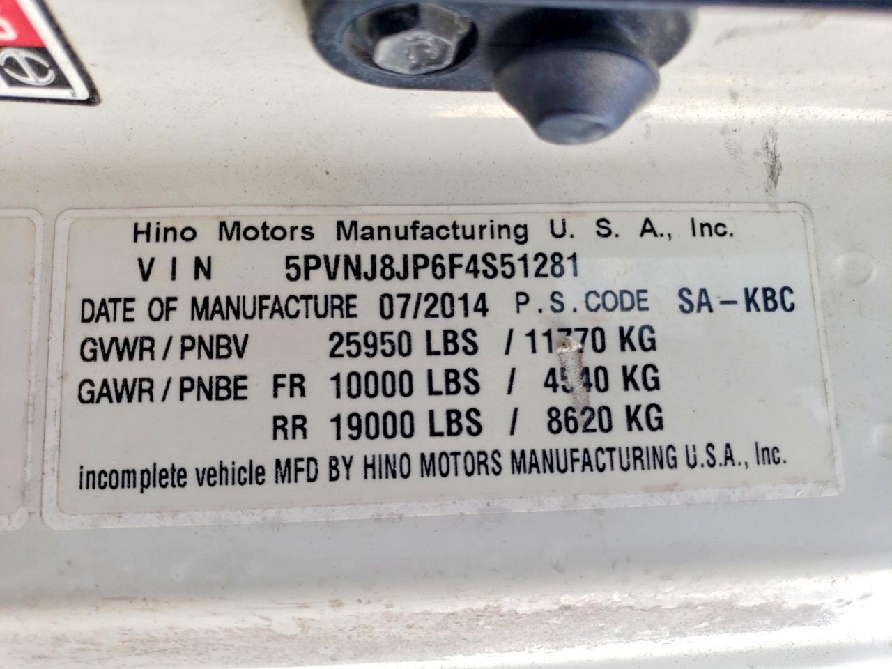 HINO 258/268 2015 — 14