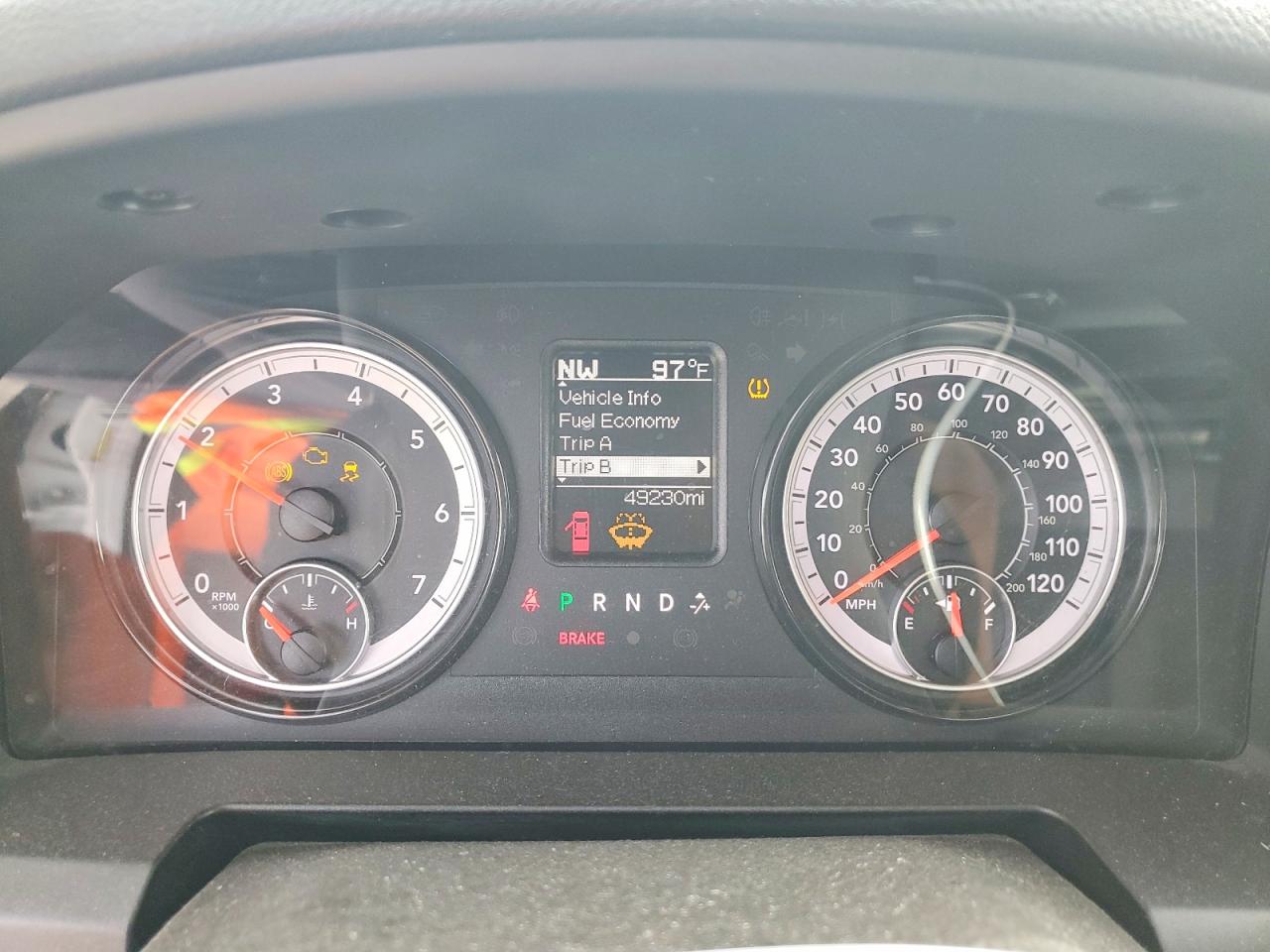 DODGE RAM 1500 2024 — 10