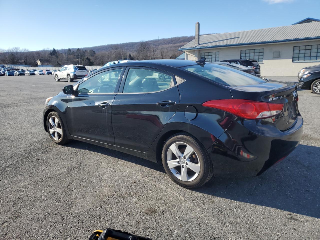 HYUNDAI ELANTRA 2013 — 3
