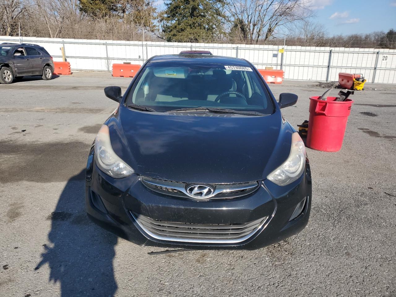 HYUNDAI ELANTRA 2013 — 6