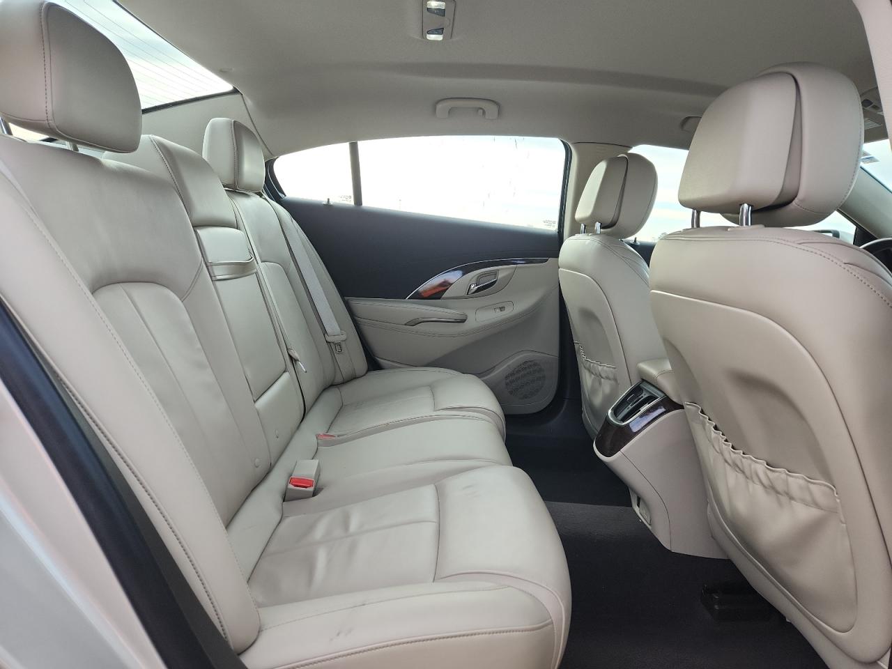 BUICK LACROSSE 2014 — 11
