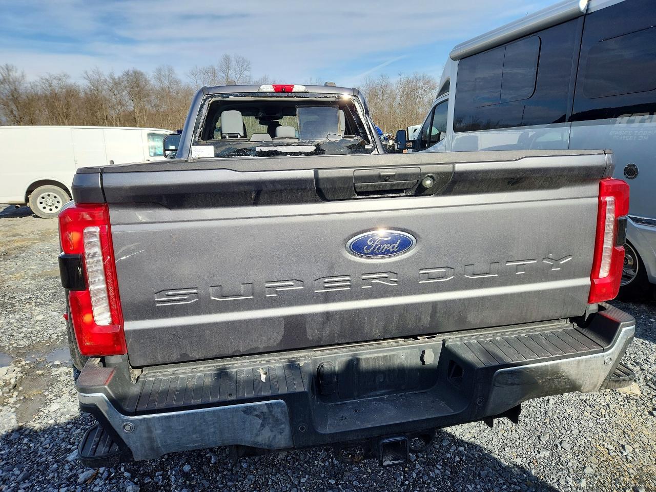 FORD F450 2023 — 7