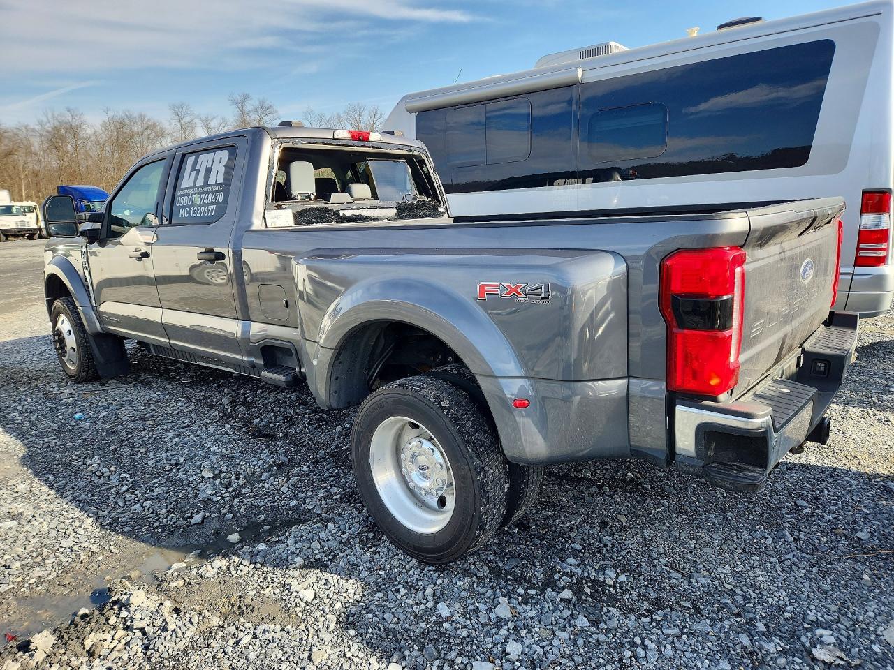 FORD F450 2023 — 3