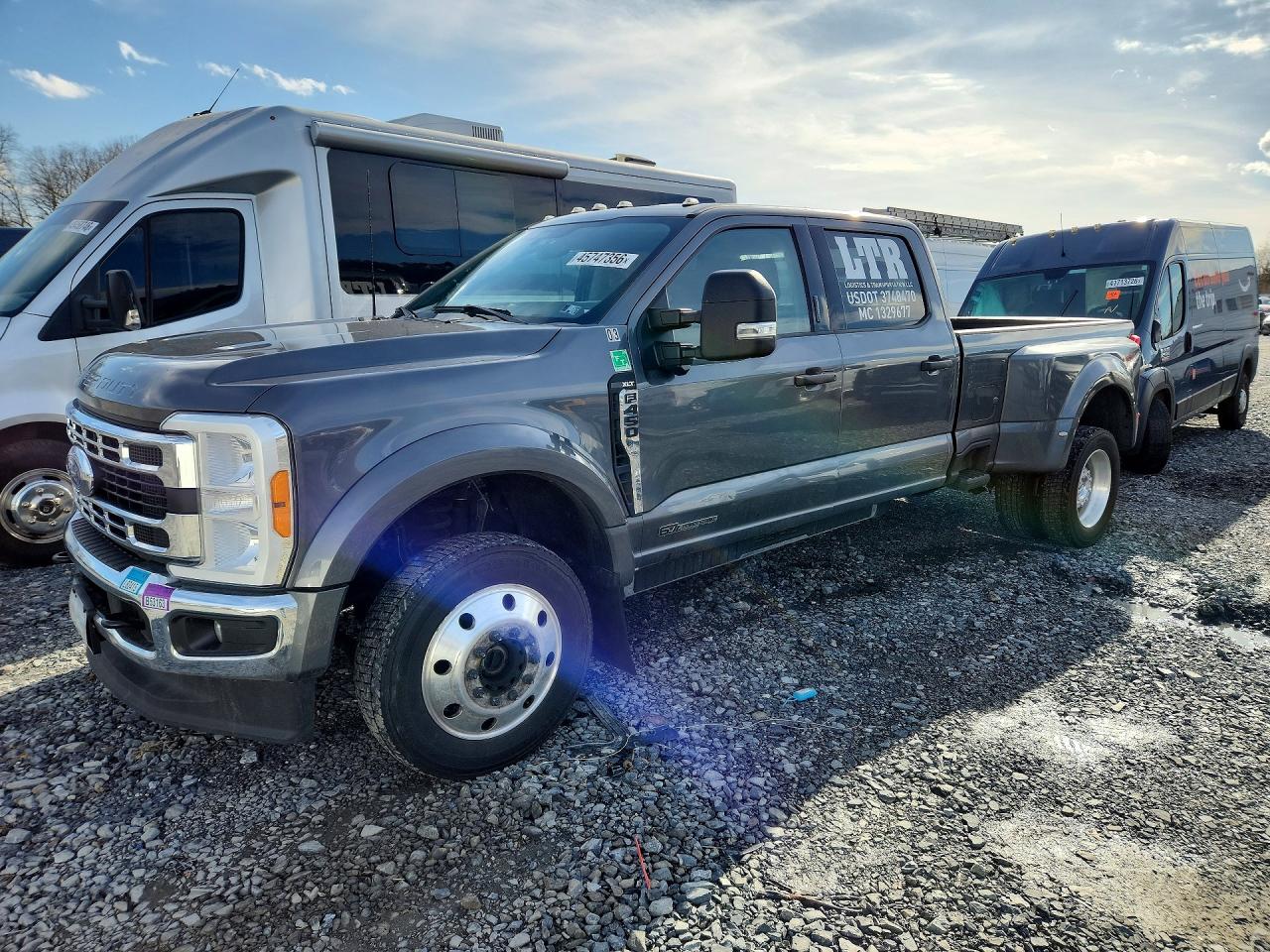 FORD F450 2023 — 2