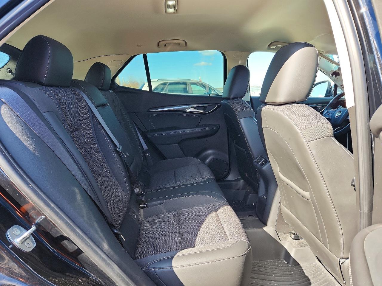 BUICK ENVISION 2022 — 12