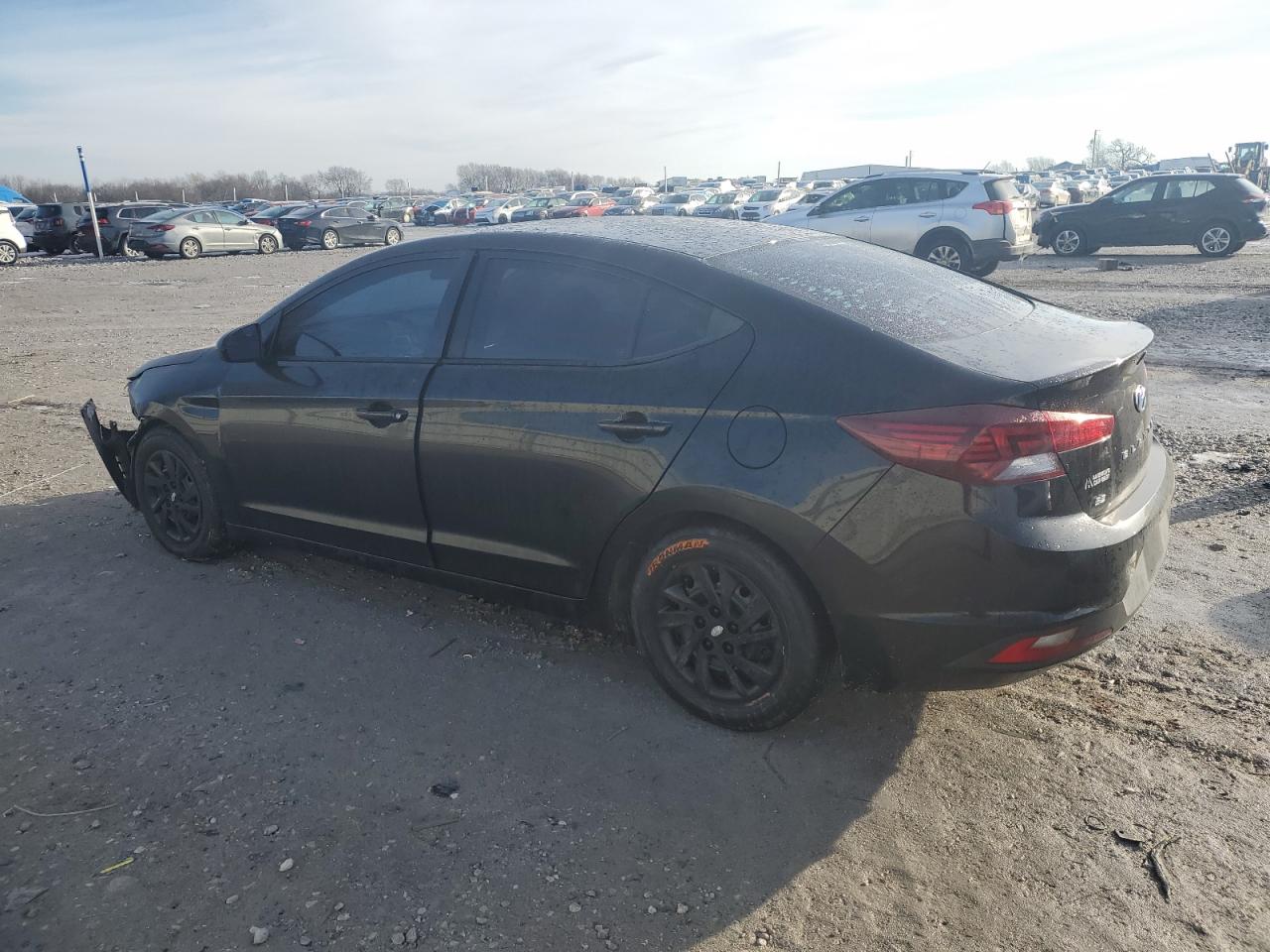 HYUNDAI ELANTRA 2019 — 3